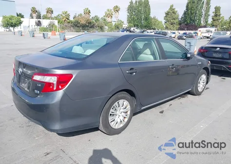 2013 Toyota Camry Hybrid Le z USA, uszkodzony, nr VIN 4T1BD1FK7DU073372